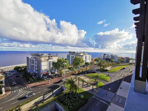Sun Island Apartments — 4-Star Luxury Hotel in Funchal, Portugal