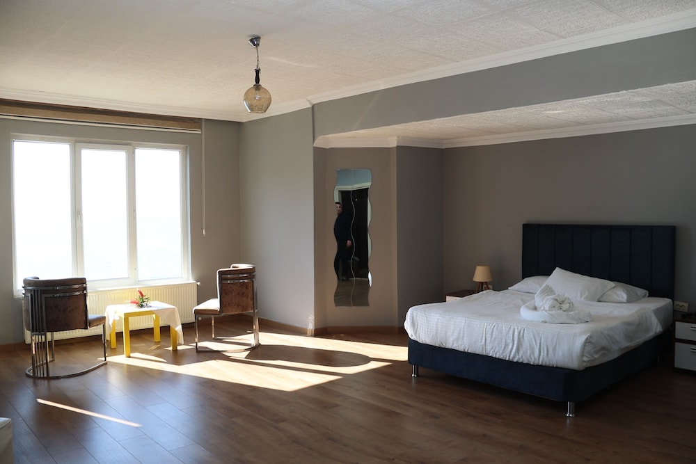 Grand Koru Otel Beach in Cinarcik, Turkey