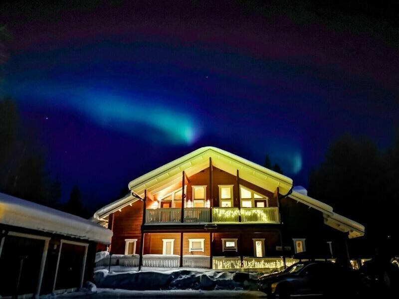 Villa Uskelo Levi — 4-Star Luxury Hotel in Kittilae, Finland