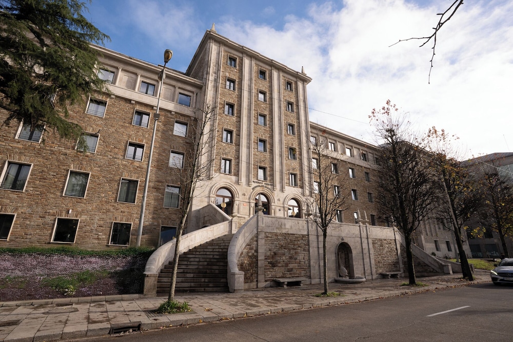 Lemonade Stays Santiago de Compostela in Santiago De Compostela, Spain