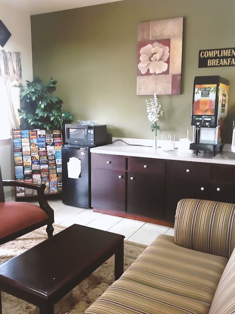 Blue Way Inn & Suites By Jasper Houston - photo 4