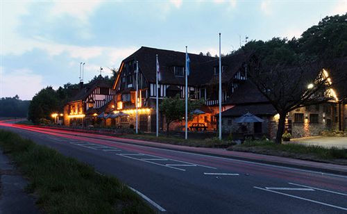 The Grasshopper Inn - carbon neutral hotel in Westerham