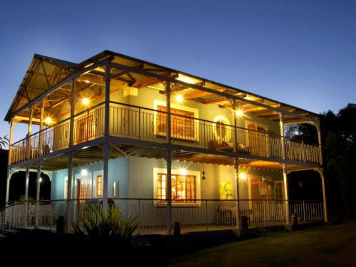 The Nelsbells Cottage — 4-Star Luxury Hotel in Clarens, South Africa