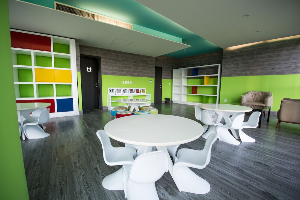 Children's play area - indoor
