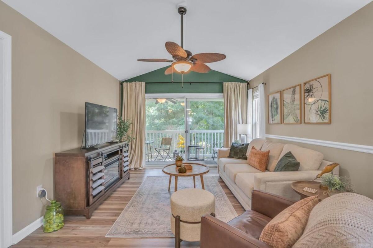 River Oaks Resort Cozy Golf Course Unit 18F — 4-Star Luxury Hotel in Myrtle Beach, United States