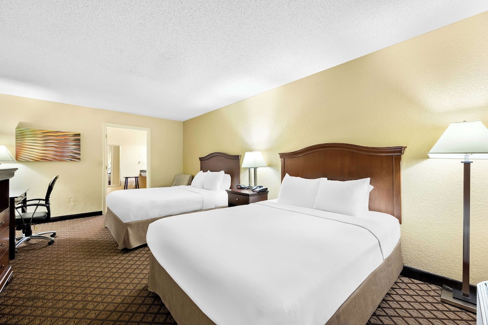 Best Western Coach House - photo 14
