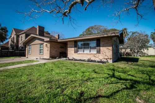 Gulfside Getaway Awaits in Corpus Christi, United States