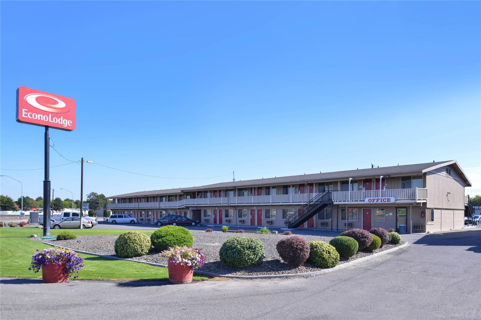 Econo Lodge Kennewick Tri Cities — hotel near Tri Cities Airport