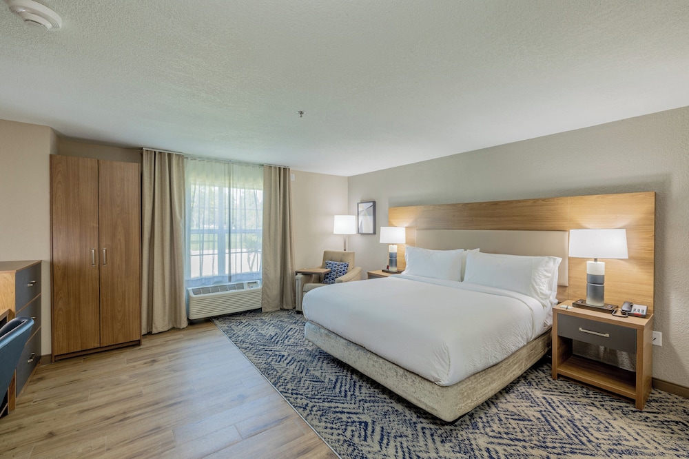 Candlewood Suites Wichita Northwest - photo 23