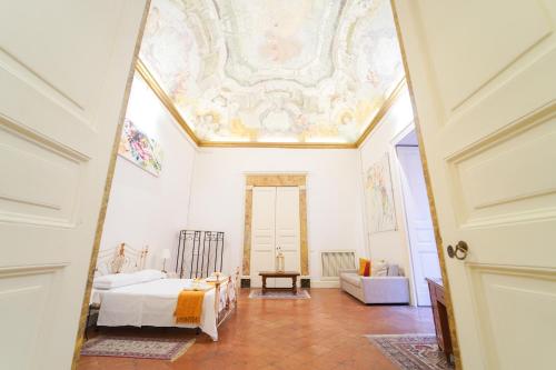 Casa Napoletana Culture Apartment — 4-Star Luxury Hotel in Naples, Italy