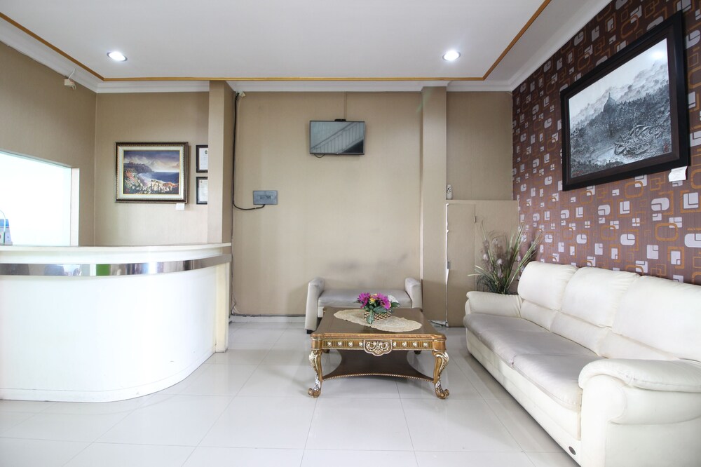 RedDoorz Plus @ Timoho - last minute hotel in Yogyakarta