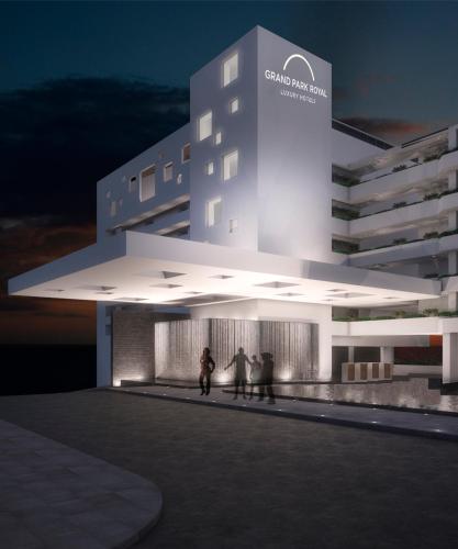 Grand Park Royal Luxury All Inclusive