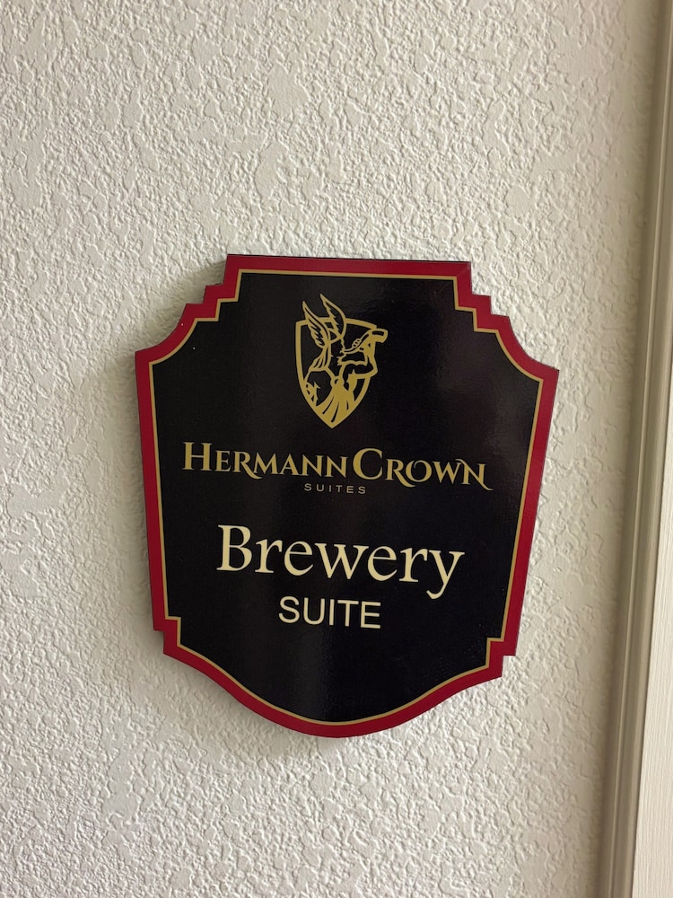 Hermann Crown Suites - photo 78