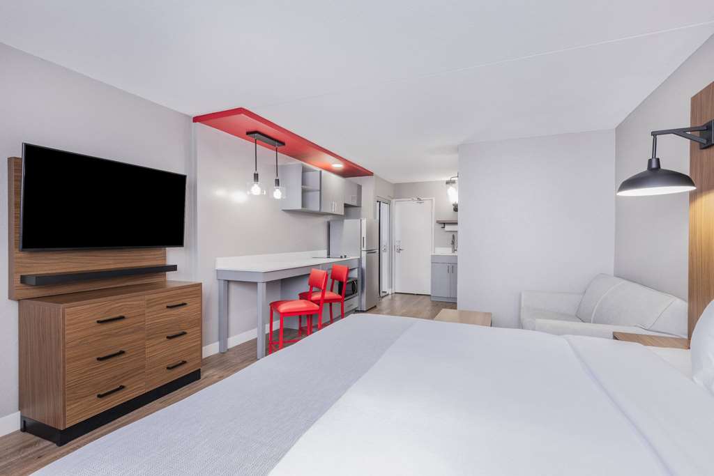 Hawthorn Extended Stay by Wyndham Wichita Airport - photo 14