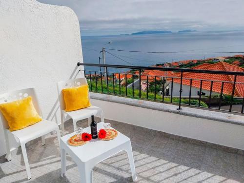 Amazing View — 4-Star Luxury Hotel in Santa Cruz, Portugal