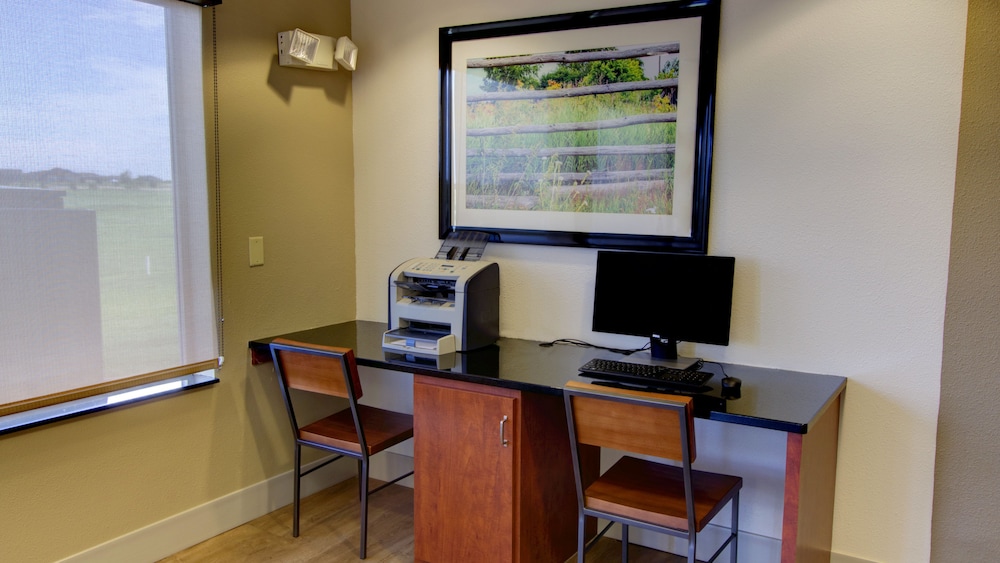 Holiday Inn Express & Suites Sioux Center by IHG - photo 24