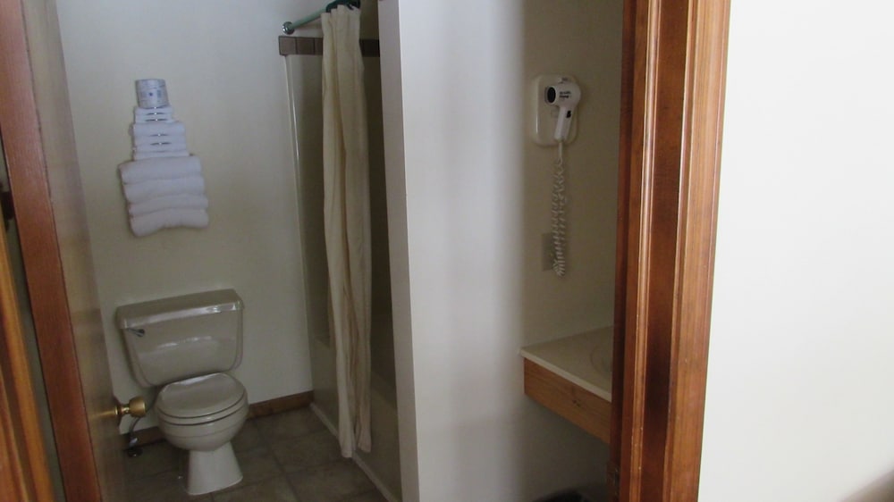 Woodland Motor Lodge - photo 60