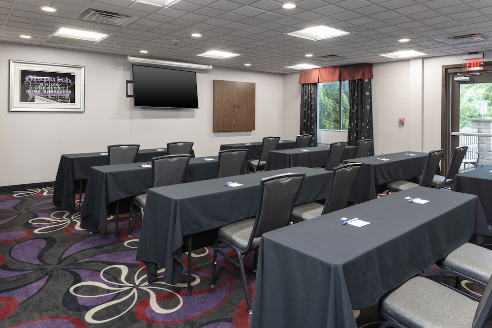 Holiday Inn Express Hotels & Suites Columbus Polaris Parkway by IHG - photo 49