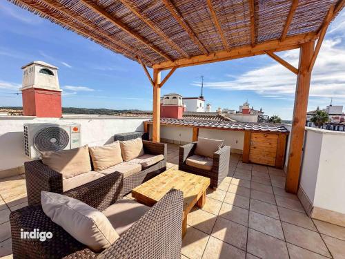 JAN001 Modern Spacious 2 Bedroom Apartment — 4-Star Luxury Hotel in Ayamonte, Spain