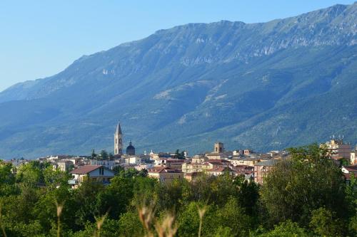 Moderno Appartamento Vicino Stazione E Treno Storico in Sulmona, Italy