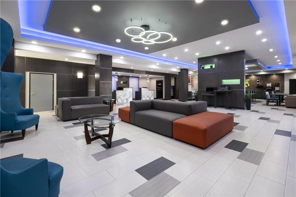 La Quinta Inn & Suites by Wyndham Muskogee - photo 6