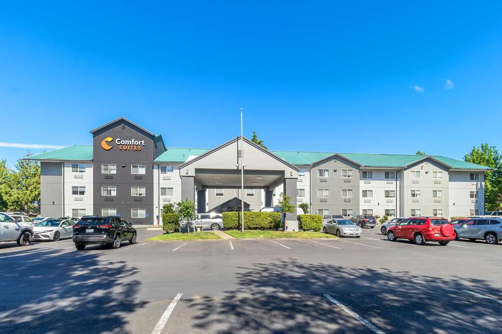 Comfort Suites Portland Airport - photo 2