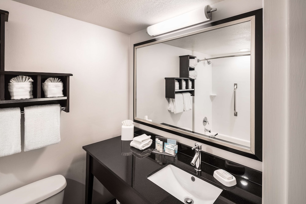 Hampton Inn Denver West Golden - photo 25