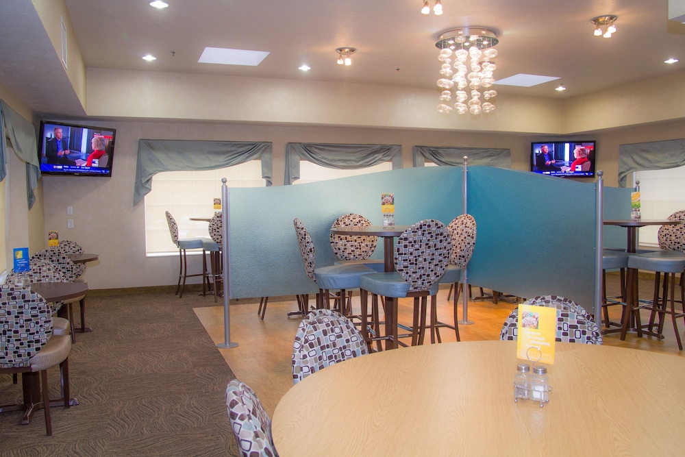 Holiday Inn Express Wenatchee by IHG - photo 40