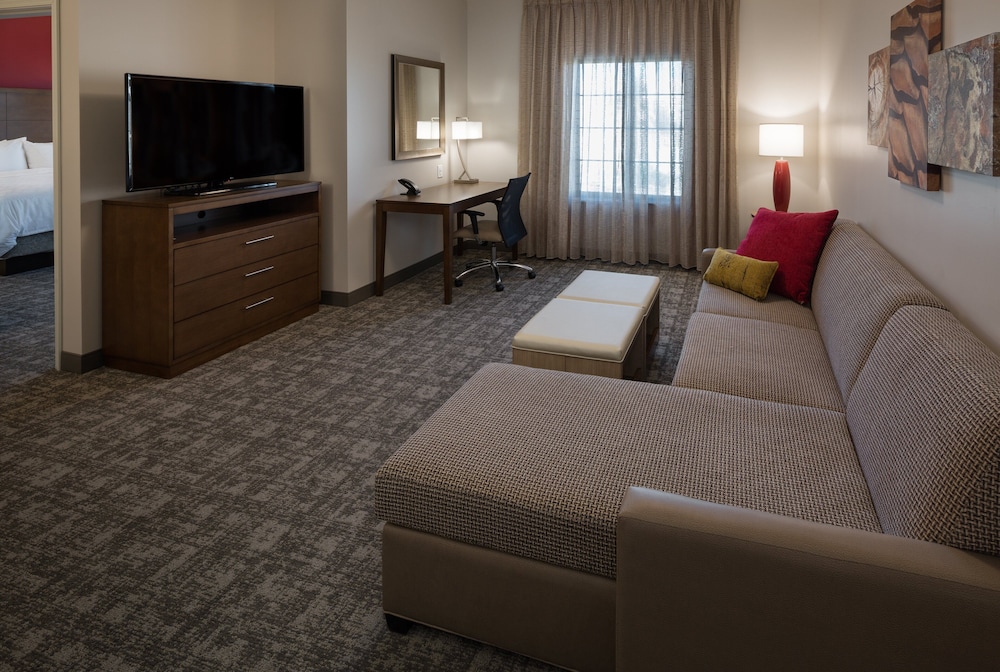 Staybridge Suites Phoenix Biltmore Area by IHG - photo 17