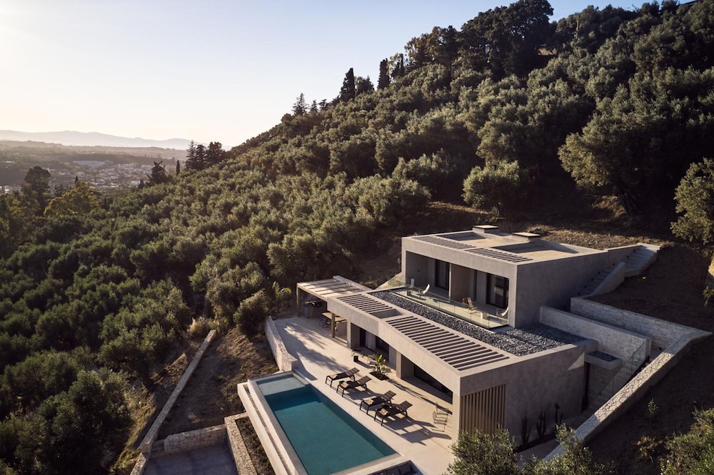Alpha Villa Alpha Villa — 4-Star Luxury Hotel in Zakynthos, Greece