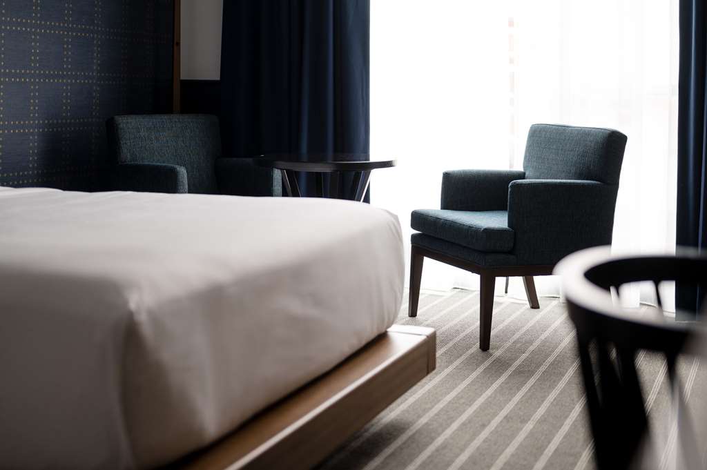 Cambria Hotel Boston Somerville - photo 23