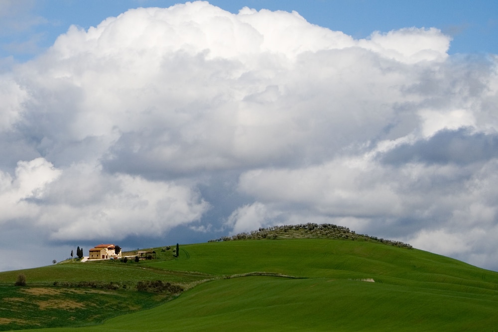 Agriturismo Poggio Tobruk — 4-Star Luxury Hotel in Pienza, Italy