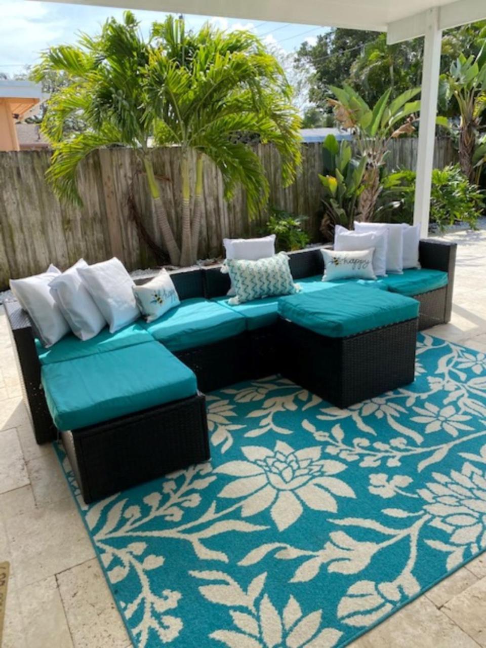 Private Heated Pool Resort Style Home Minutes From the Beach - photo 20