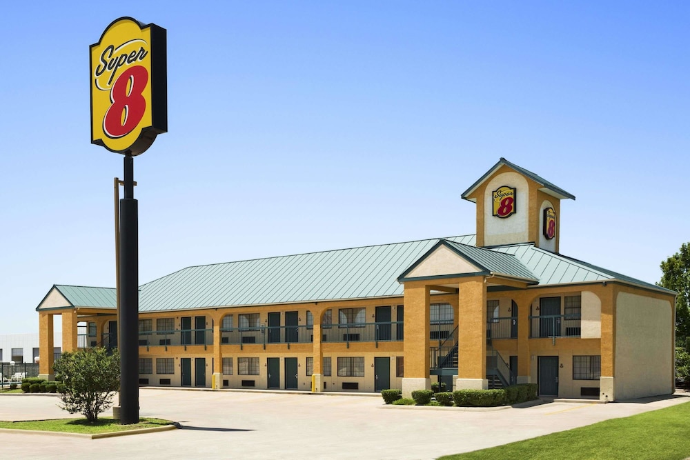 Super 8 by Wyndham Grand Prairie Southwest - featured photo