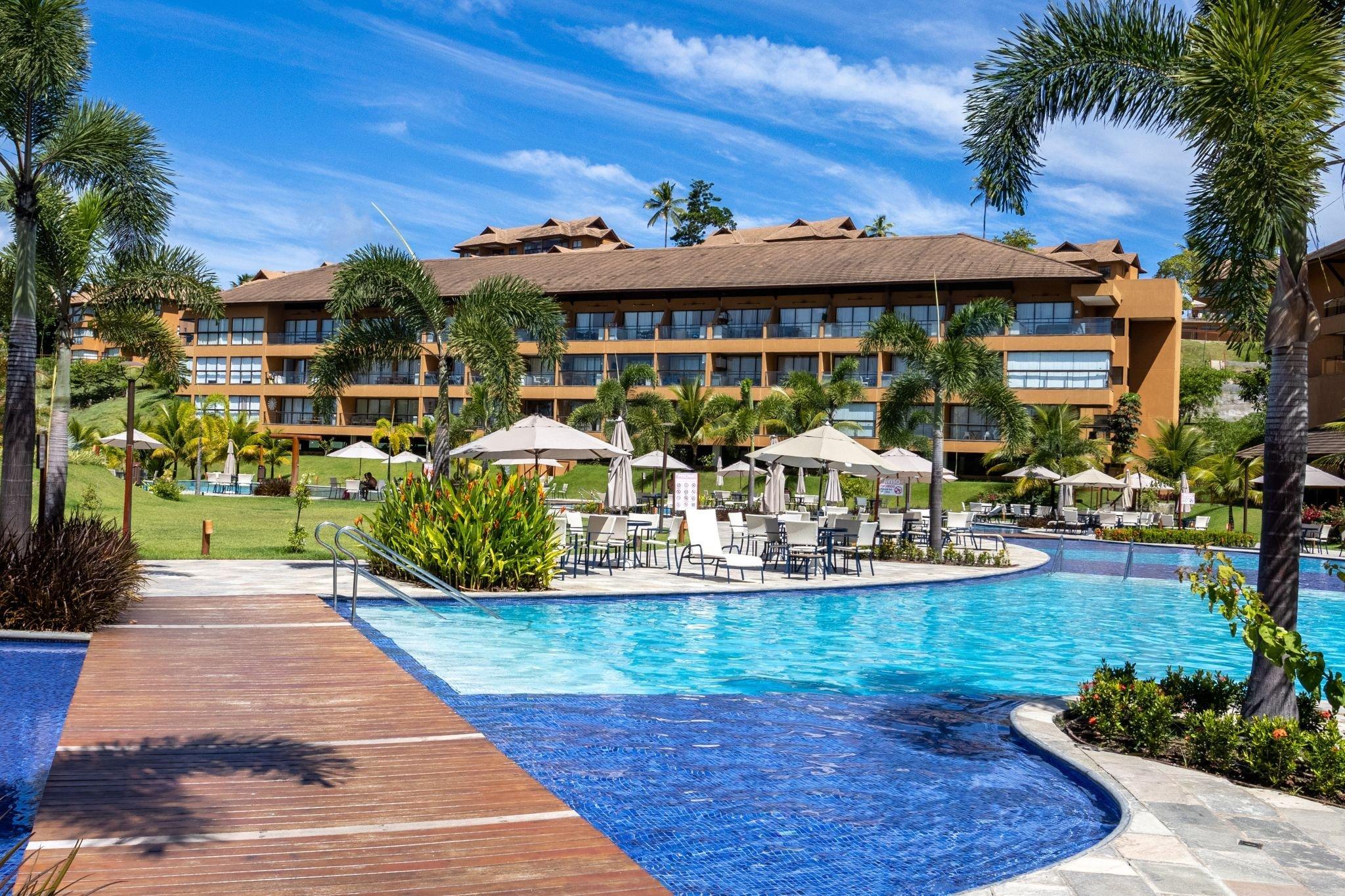 Flats Apartamentos e Bangalôs na Praia dos Carneiros ao lado da Igrejinha de São Benedito — 4-Star Luxury Hotel in Tamandare, Brasil