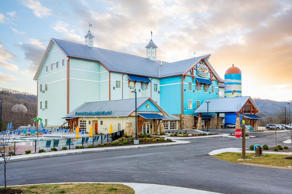 The Lodge at Camp Margaritaville - featured photo
