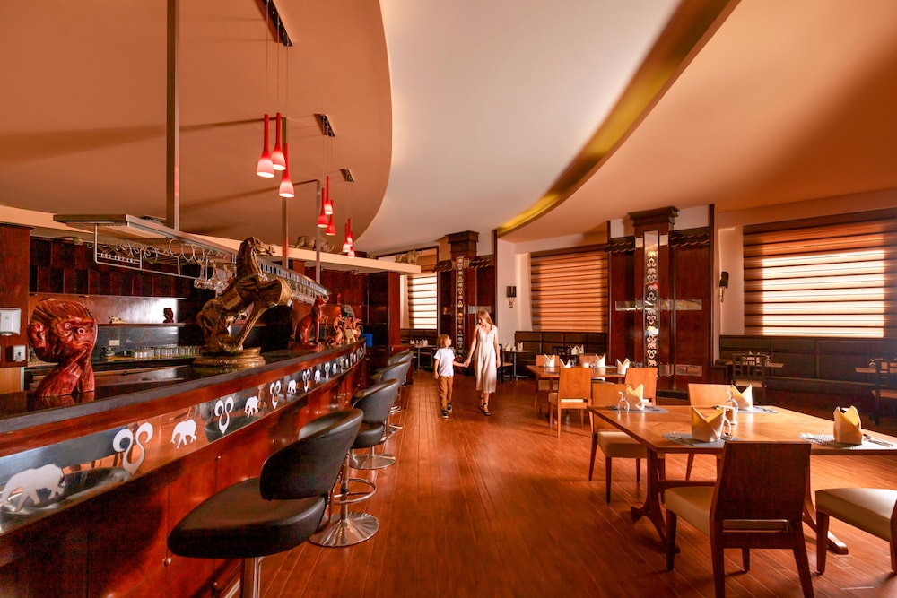 מזון ומשקאות