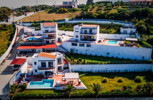 Aries Villas — 4-Star Luxury Hotel in Skiathos, Greece