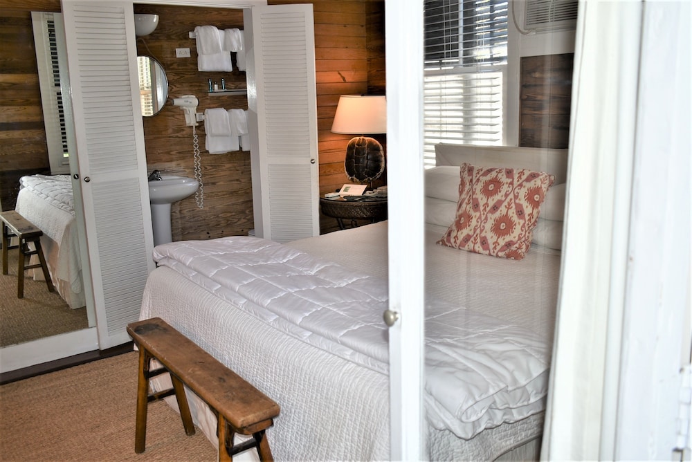 Simonton Court Historic Inn & Cottages - photo 248