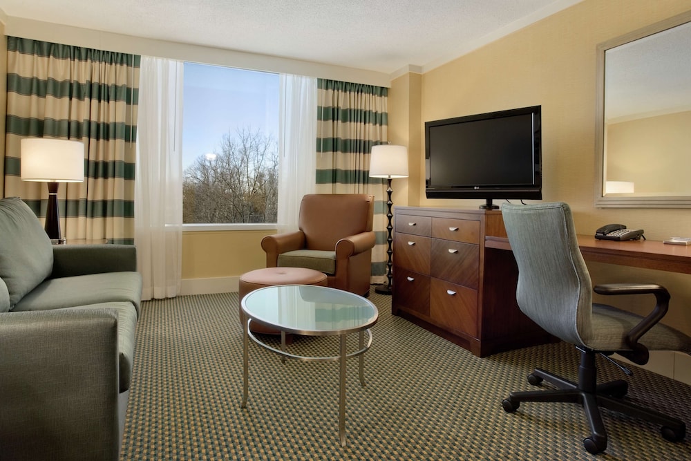DoubleTree by Hilton Stamford - photo 35