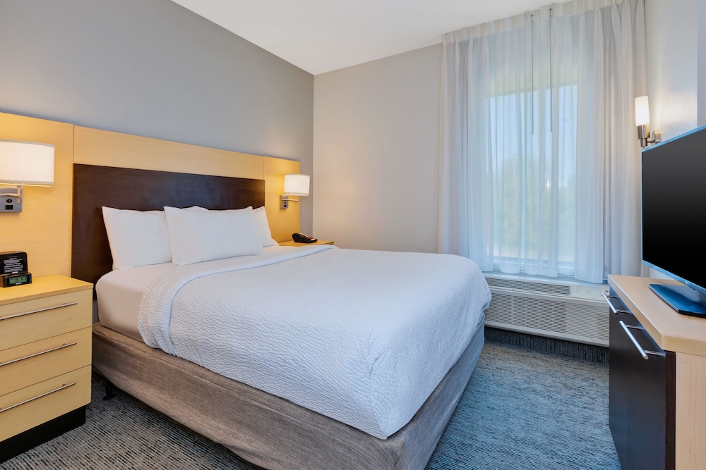 TownePlace Suites by Marriott Nashville Airport - photo 6
