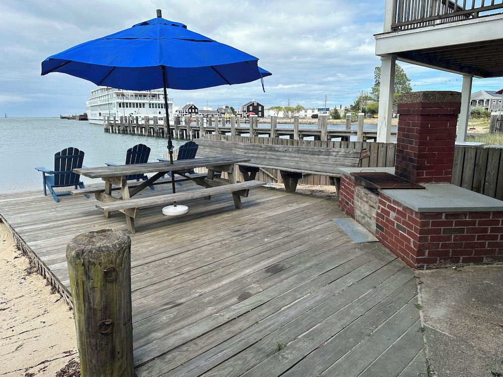 Vineyard Harbor Motel Private Beach - photo 340