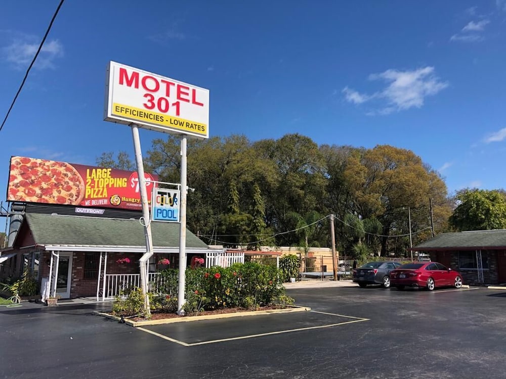 Motel 301 - photo 7