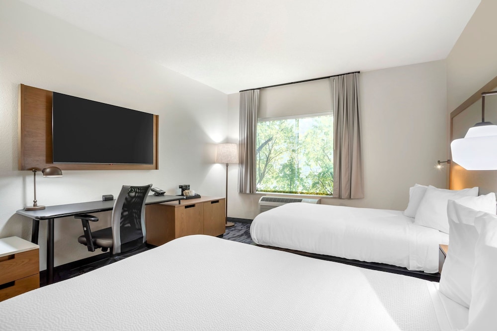 Fairfield Inn by Marriott Boone - photo 9