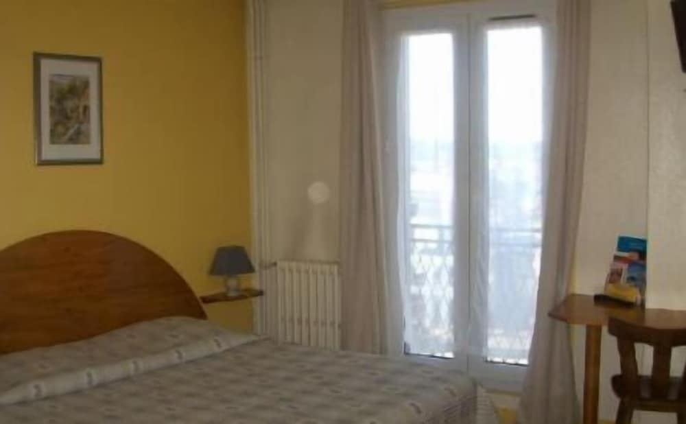 Hotel de Paris et des Voyageurs in Valence, France