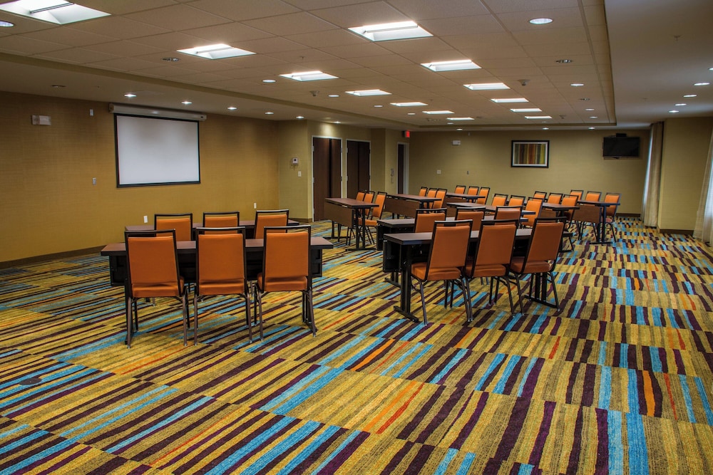 Fairfield Inn & Suites Elkhart - photo 29