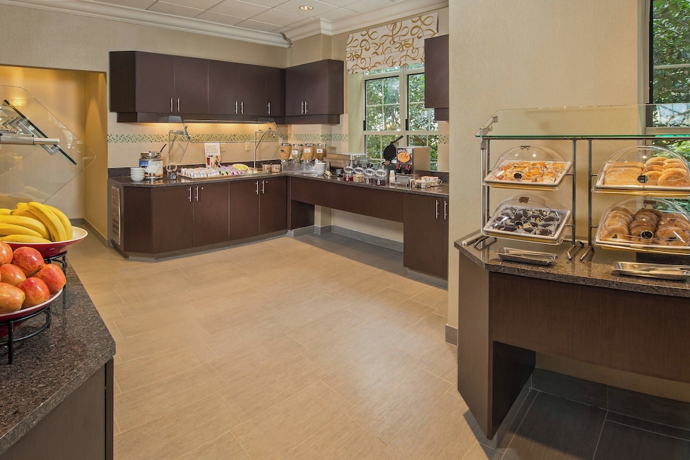 Residence Inn by Marriott Arlington at Rosslyn - photo 21