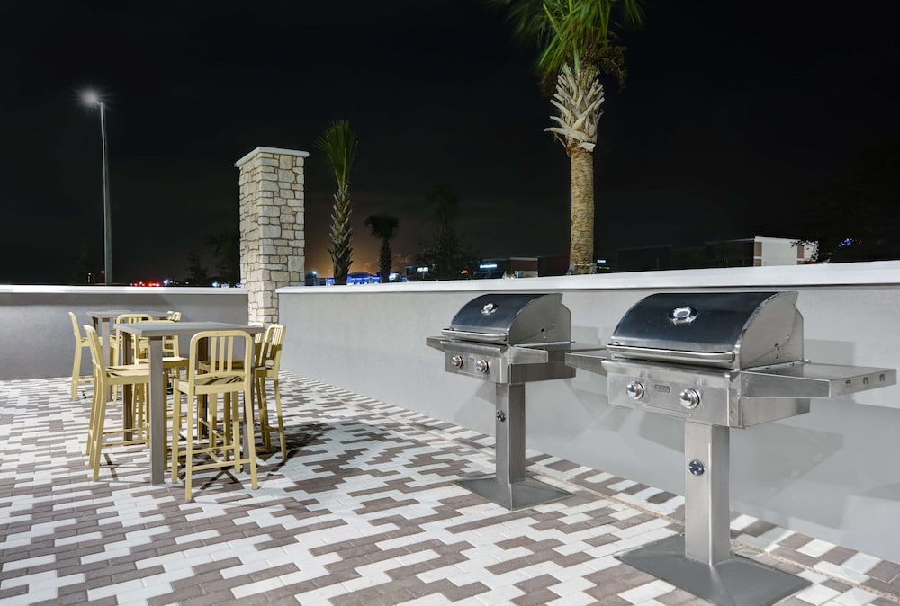 Home2 Suites by Hilton Melbourne Viera - photo 34