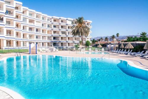Apartamento JOSE — 4-Star Luxury Hotel in San Bartolome De Tirajana, Spain
