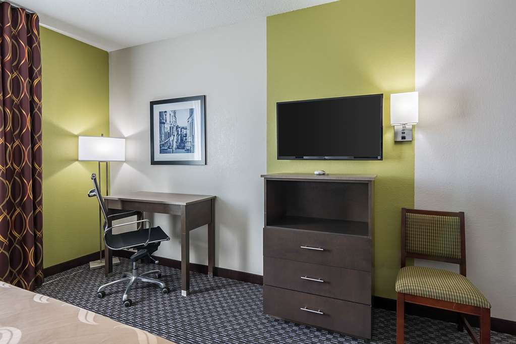 Quality Inn Warsaw near Rappahannock River - photo 15